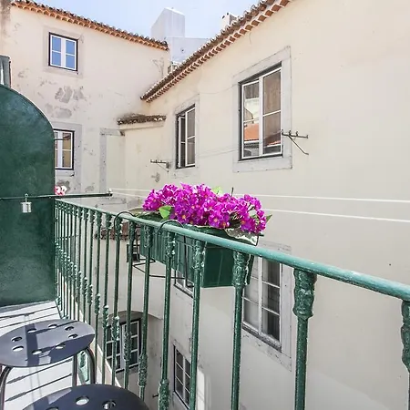The Love Tram Apartment