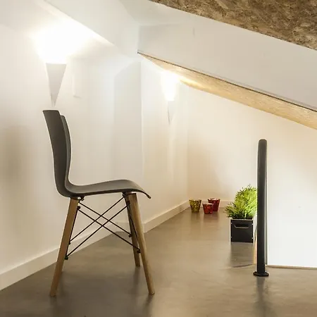 The Tram Daire Lisboa